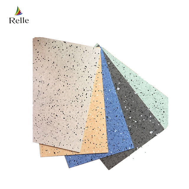 ESD 보호 안티 정적 바닥 600x600 플라스틱 바닥 덮개 1.8mm-3.0mm