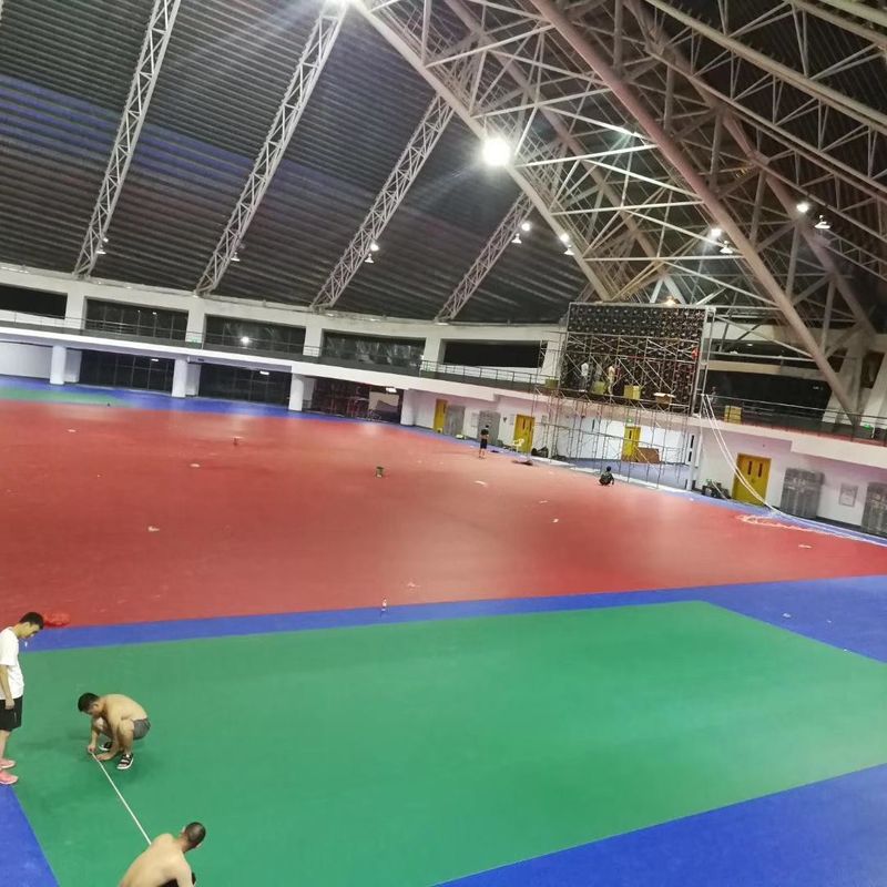 접착기 아래 설치 릴 PVC 6mm 실내 배드민턴 카펫 바닥 롤 스포츠